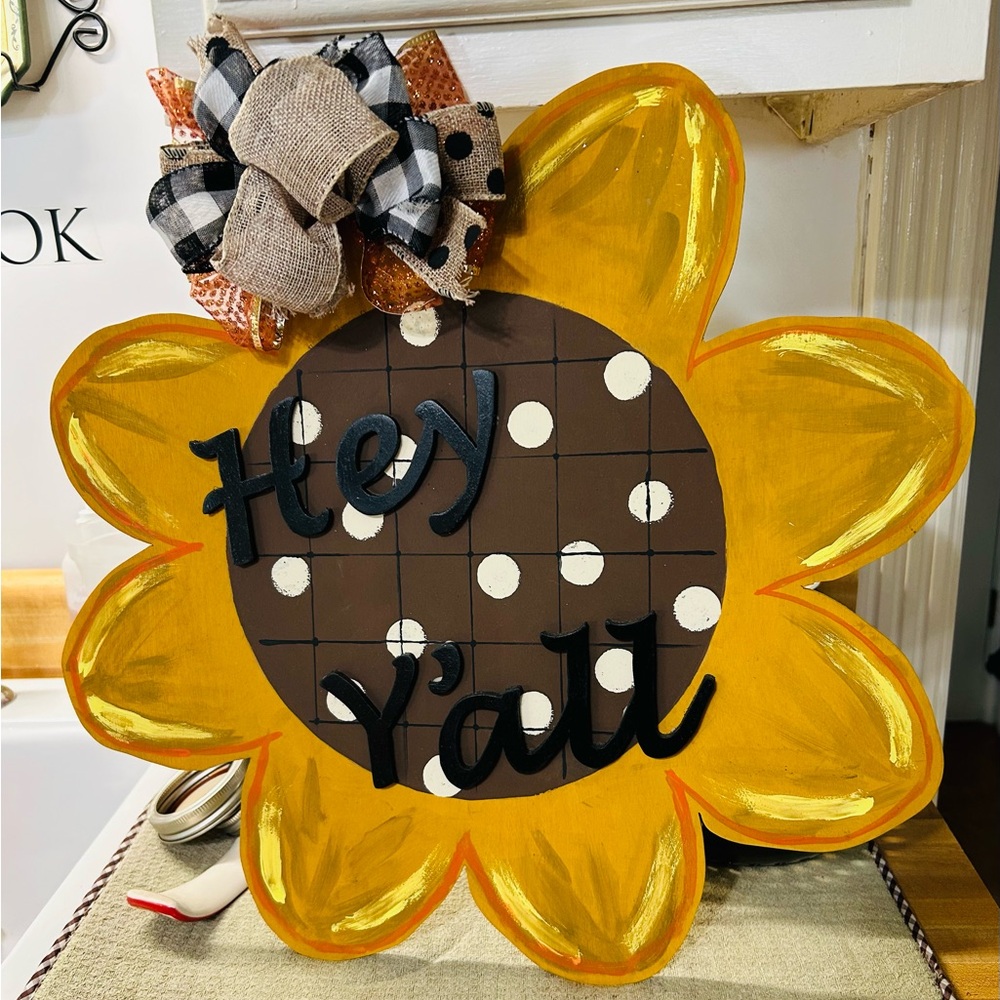 Handcrafted Wood cut out flower door hanger.  Mint condition.